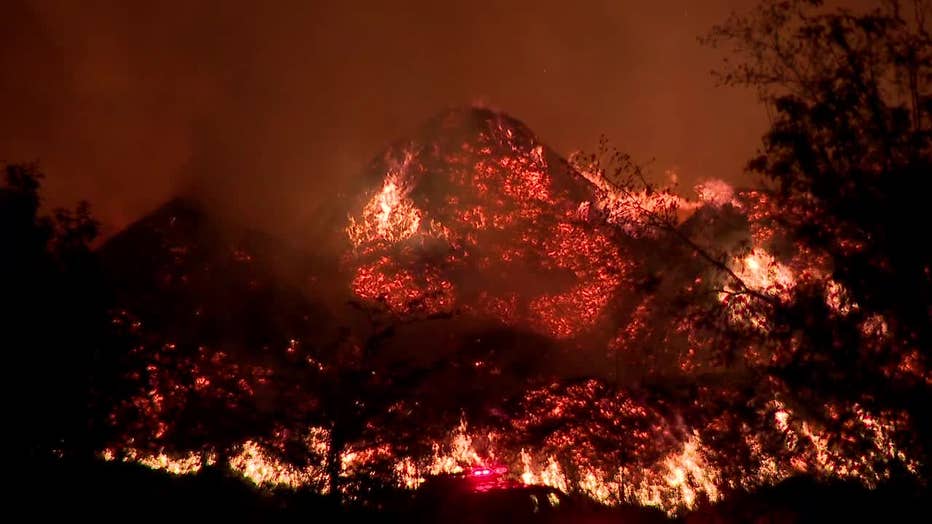 Slinger Oak Creek Wood Products mulch fire, 1.7M gallons of water