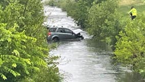 West Allis police chase ends in water, driver arrested