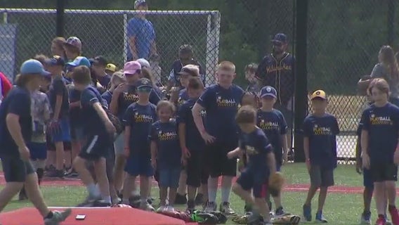 Milwaukee Brewers MLB 'Play Ball Weekend' youth baseball clinic