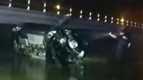 Car into Rock River, Watertown police arrest driver for OWI