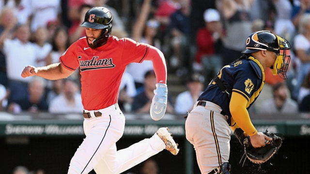 Brewers fall to Guardians, Yelich scores Milwaukee's only runs