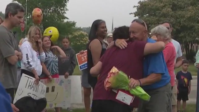 Beloved Fox Point garbage man gets emotional sendoff: 'He's a legend'