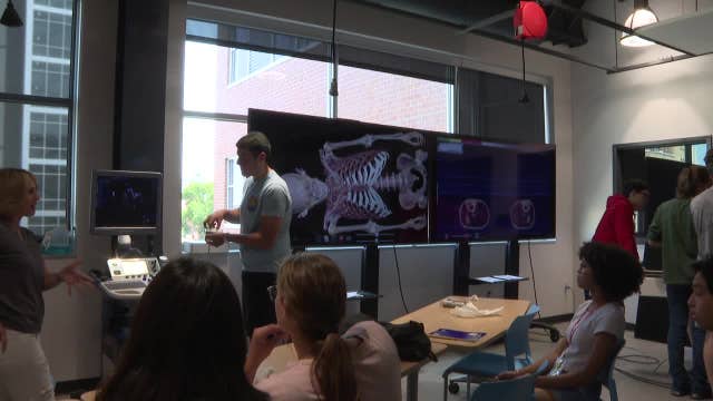 MSOE biomedical engineering camp, teens get hands-on experience