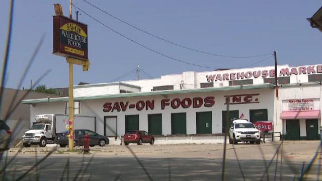 Milwaukee Sav-On Foods closes after 57 years