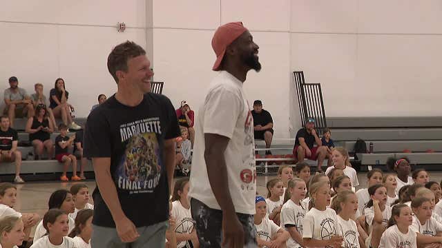 Dwyane Wade, Travis Diener literacy efforts give back to Milwaukee