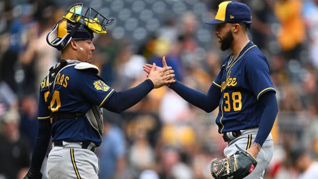Brewers beat Pirates 6-3, Contreras hits 3-run homer