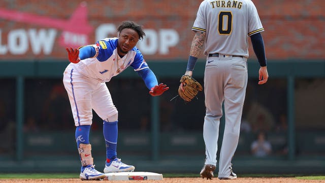 Braves sweep Brewers, Crew loses Sunday 8-6