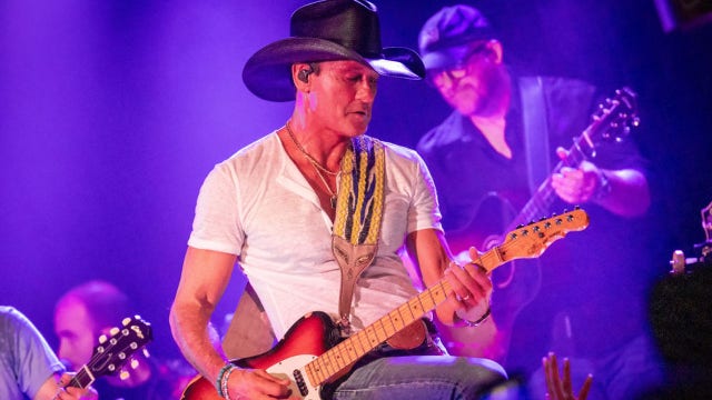 Tim McGraw at Fiserv Forum on April 19