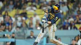 Dodgers beat Brewers 1-0 for 11th straight victory