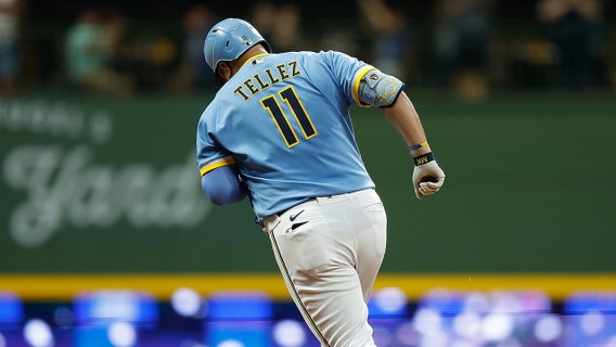 Brewers beat Padres, Rowdy Tellez belts 3-run homer