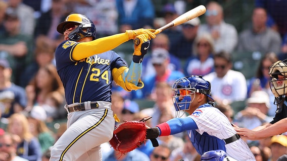 Brewers lose to Cubs, Milwaukee's NL Central lead trimmed