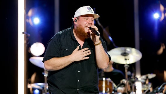 Luke Combs in Milwaukee April 12 & 13; American Family Field