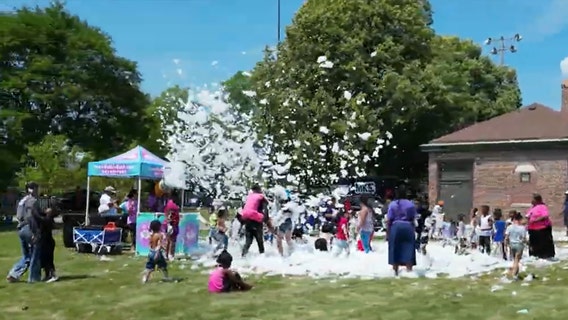Milwaukee Recreation hosts foam bubble parties for kids