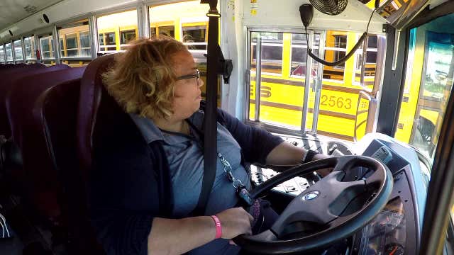 Milwaukee school bus drivers needed; Lamers Bus Lines hiring 20