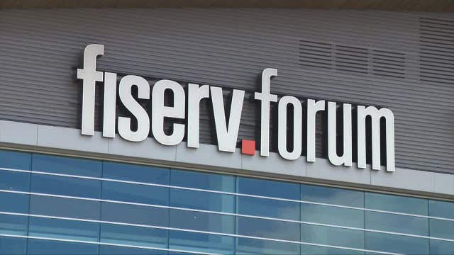Wisconsin to play Villanova at Fiserv Forum on Dec. 19