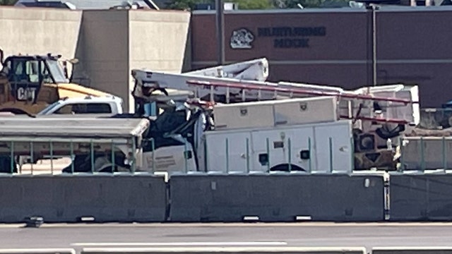 Crash shuts down I-43 NB near Brown Deer Road, driver injured