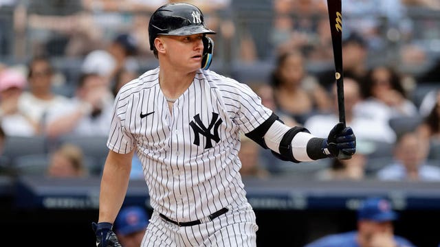 Brewers sign former MVP Josh Donaldson to minor league deal