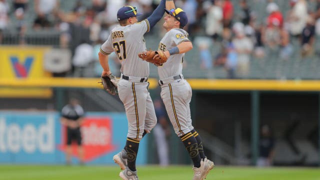 Brewers sweep White Sox, Carlos Santana hits 3-run homer