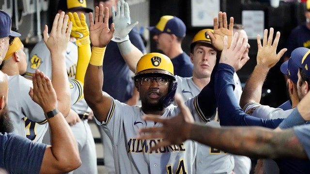 Brewers beat White Sox, Devin Williams earns 28th save
