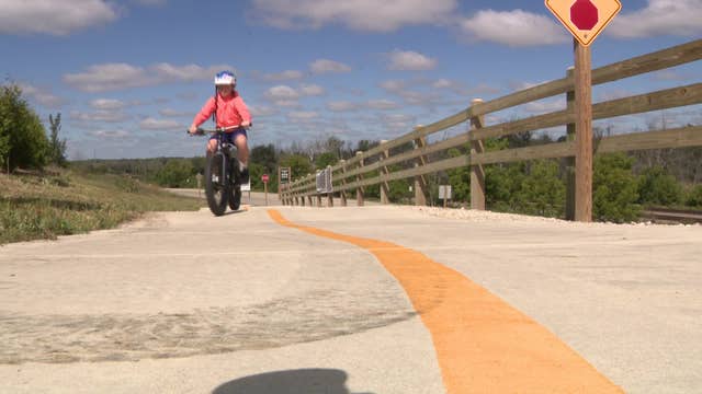 Waukesha County Fox River Trail connects Pewaukee with Brookfield