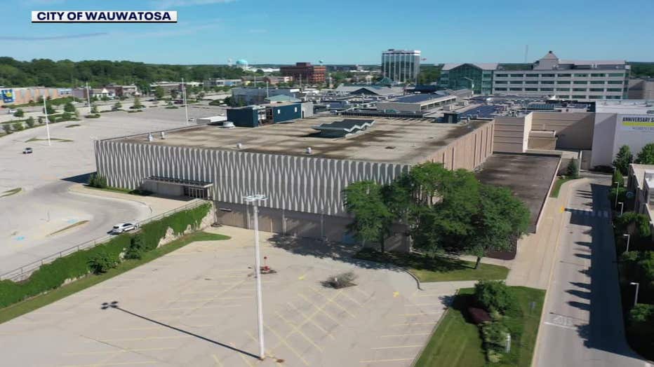 This Old Mall In Wisconsin Was Turned Into Apartments & You Can