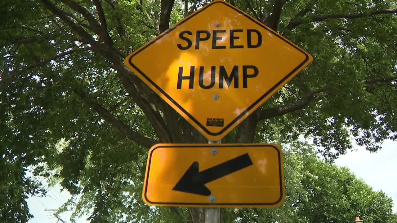 Milwaukee reckless driving: Speed bumps, roundabouts, bumpouts among 50  projects