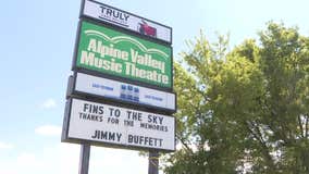 Jimmy Buffett dead; Alpine Valley Music Theatre connection strong