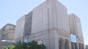 Milwaukee County Jail inmate dies in hospital after "health crisis"