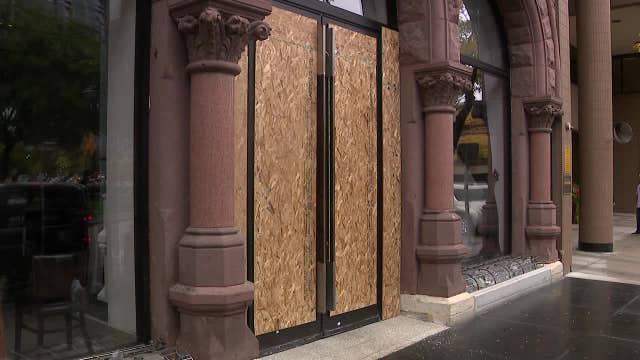 Milwaukee restaurant shot up; Elsa's on the Park to reopen Friday