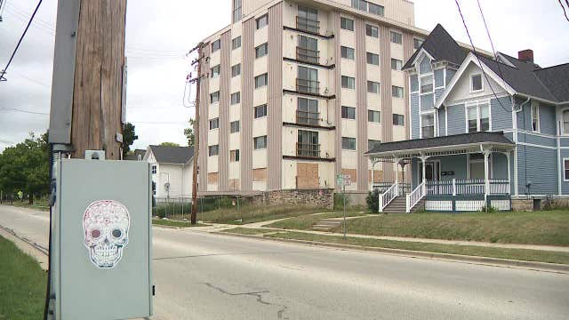 Waukesha's Horizon West condo demolition set for fall; questions remain