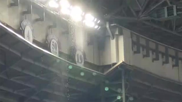 American Family Field roof leaks as Brewers host Nationals