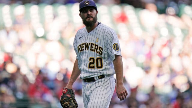 Brewers fall to Phillies 4-2