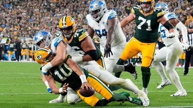 Lions beat Packers 34-20 at Lambeau Field