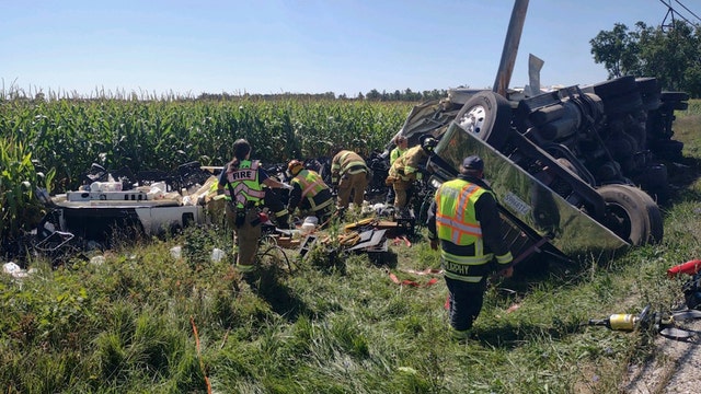 Racine County semi crash; driver extricated, flown to hospital