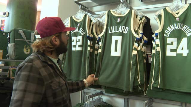Damian Lillard jersey; Bucks sell limited quantities to fans