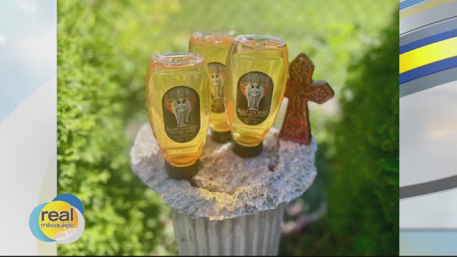 Silent City Honey; Bee keeping at Forest Home Cemetery