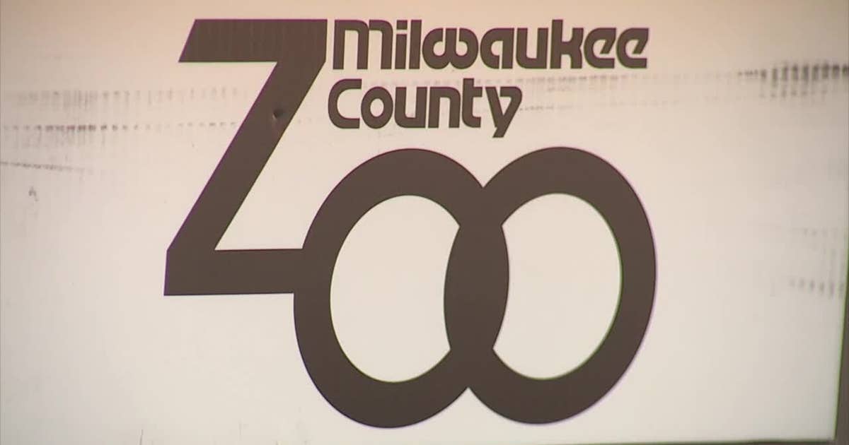 Child Enters Animal Exhibit at Milwaukee County Zoo