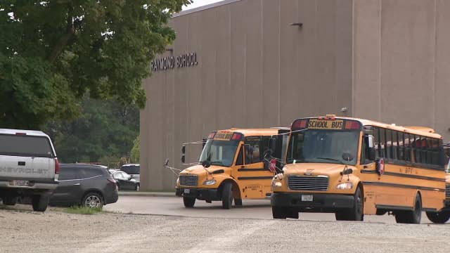 Raymond school board recall effort; paperwork submitted