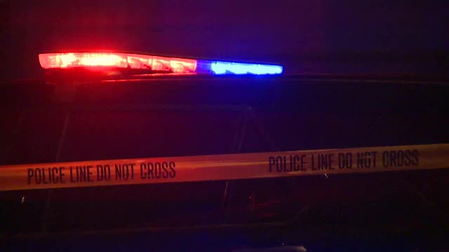 Milwaukee shootings Friday; 2 dead, 2 wounded