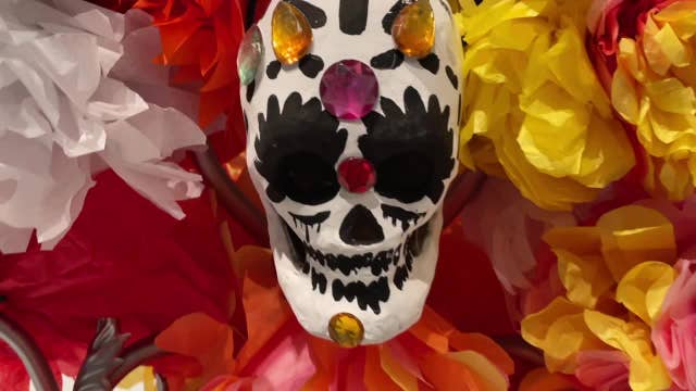 Day of the Dead; Milwaukee Art Museum celebrates with families