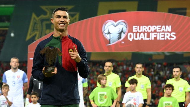 Cristiano Ronaldo reportedly facing '99 lashes' for hugging an Iranian painter