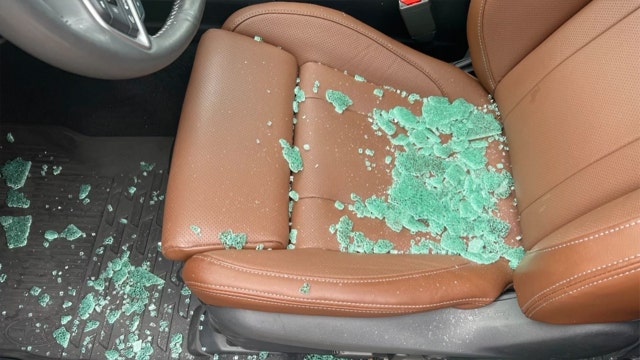 Downtown Milwaukee car break-ins, apartment complex warns residents