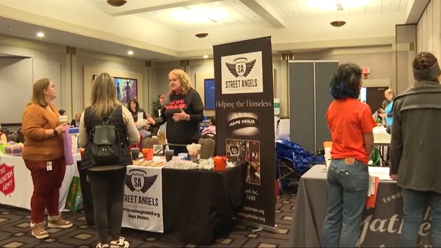 Project Homeless Connect: Milwaukee event links people with resources