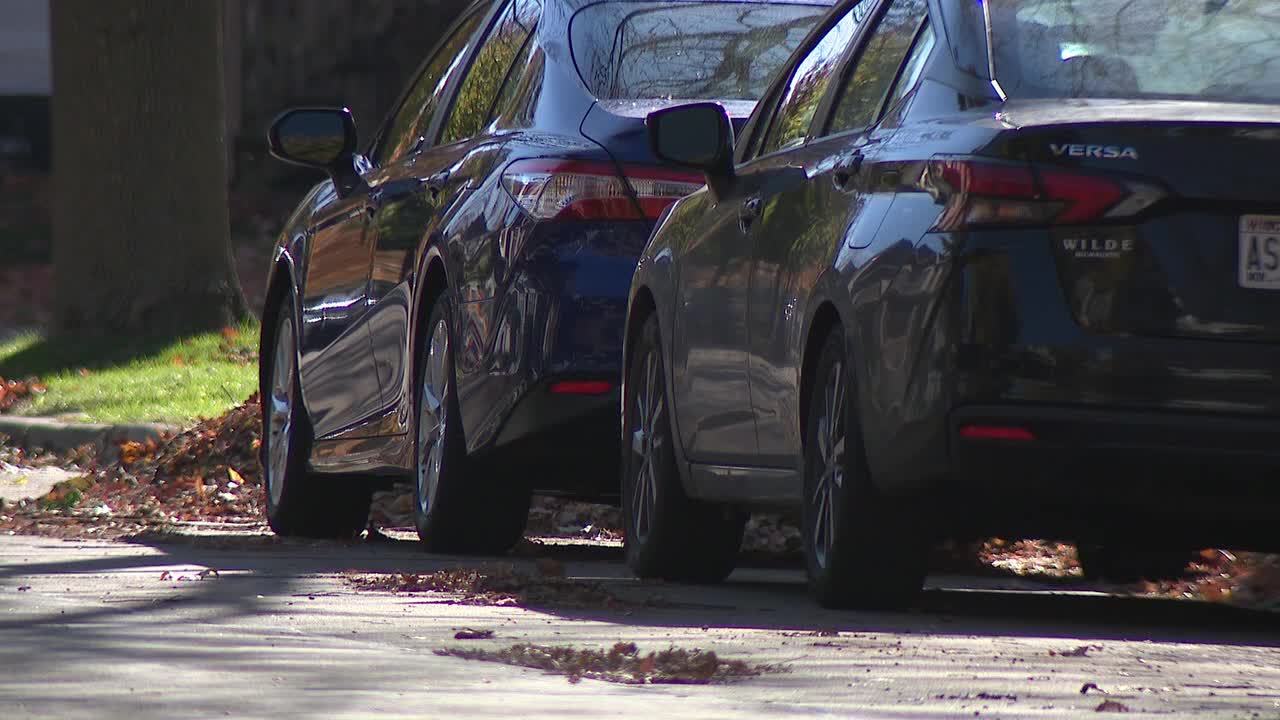 Milwaukee parking rules changes; debate over what’s at stake