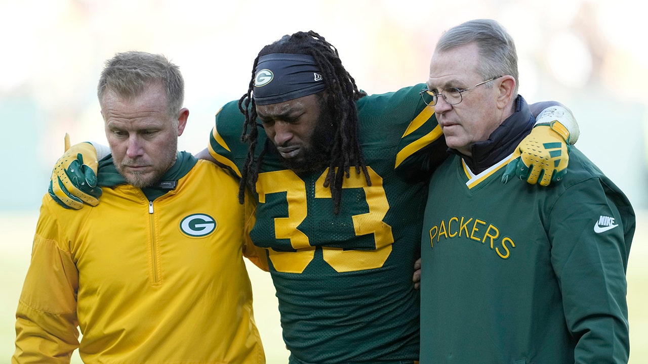 Packers’ Aaron Jones injury status, ‘highly unlikely’ for Lions game