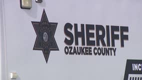 Ozaukee County fatal crash, driver hit retaining wall