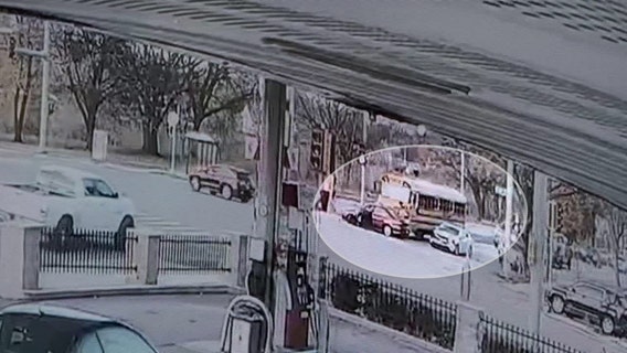 Milwaukee hit-and-run, school bus hit near 60th and Hampton