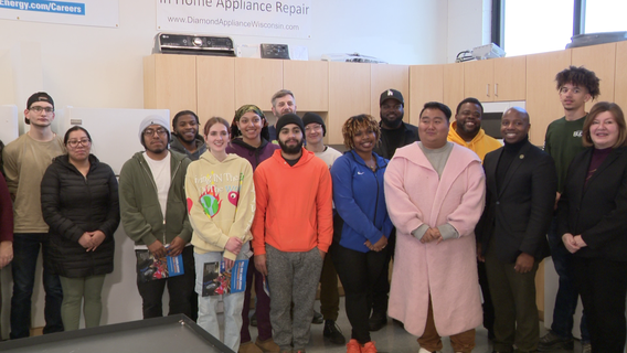 MATC students, Milwaukee mayor encourage scholarship applications