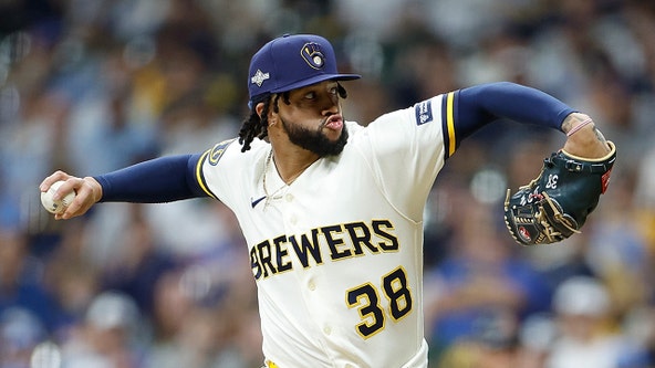 Brewers' Devin Williams named 2023 NL Reliever of the Year