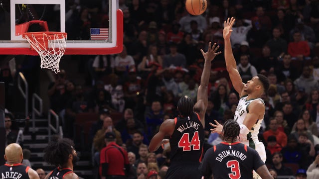 Bulls beat Bucks in overtime in Chicago